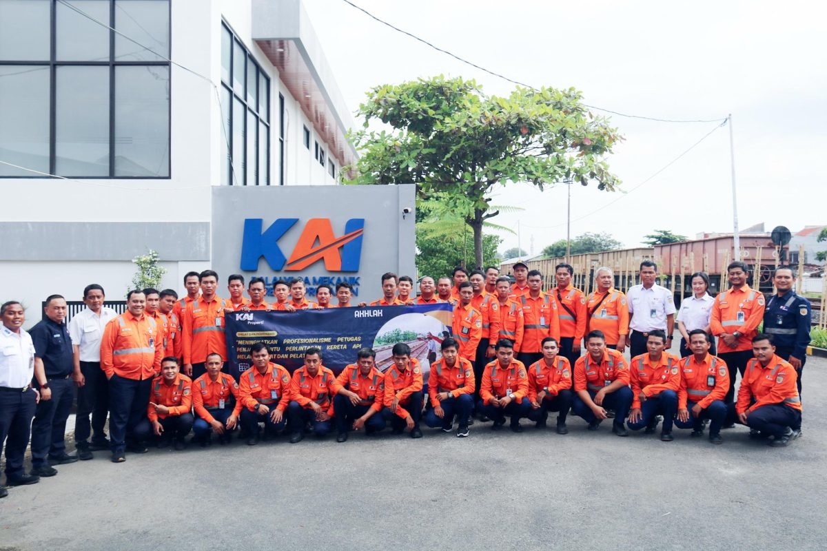 GemaMadani.com - KAI Beri Pelatihan PJL, Garda Terdepan Keselamatan di Perlintasan KA