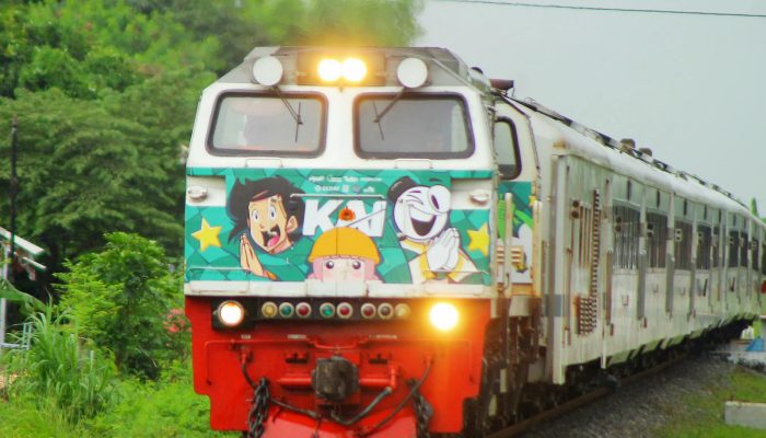 GemaMadani.com Keandalan Operasional Kereta Api di Daop 3 Cirebon Kunci Sukses Angkutan Lebaran 2025
