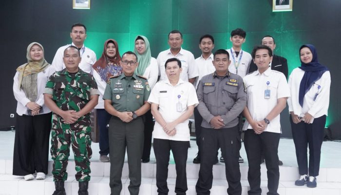 GemaMadani.com - Kunjungan Komandan Korem 063Sunan Gunung Jati ke RRI Cirebon Merupakan Bentuk Sinergitas TNI dan Media