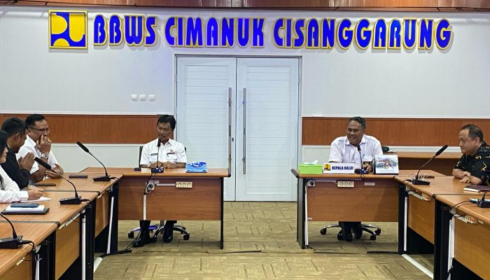 Gema Madani - Pemkot Cirebon dan BBWS Cimancis Bahas Langkah Strategis untuk Normalisasi Sungai Serta Penanggulangan Banjir - Berita 1