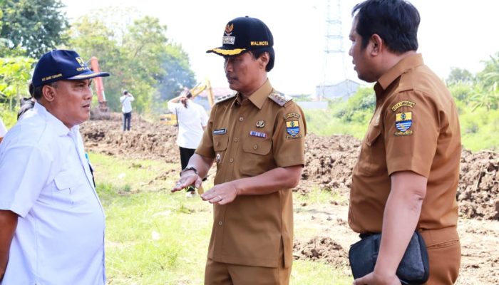 Antisipasi Banjir, Pemkot Cirebon dan BBWS Normalisasi Sungai Cikalong