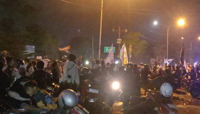 Bobotoh Persib Cirebon Turun ke Jalan Euforia Kemenangan Persib di Liga Indonesia Musim 2025
