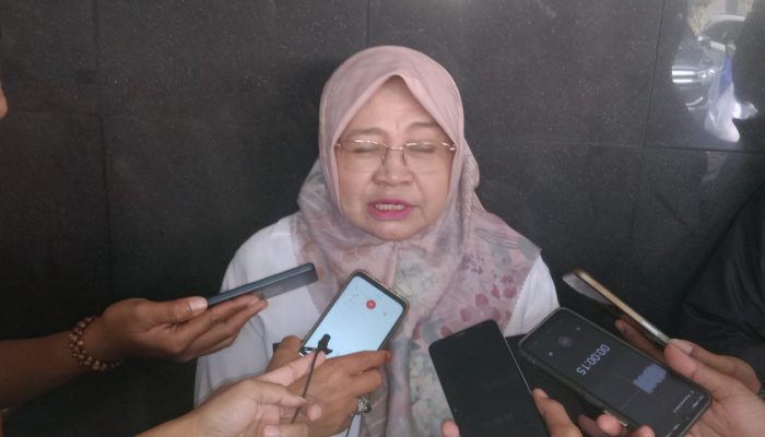 GemaMadani.com - Eka Novianto Resmi Jadi Ketua PGRI Kota Cirebon Periode 2025-2030 Eka Akan Terus Memperjuangkan Hadirnya UU Perlindungan Hukum Bagi Guru 2
