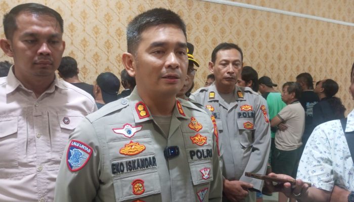 Polres Cirebon Kota Amankan 24 Orang Diduga Sebagai Preman. Kapolres : Premanisme Dalam Bentuk Apapun Akan Kami Berantas Hingga ke Akar-Akarnya