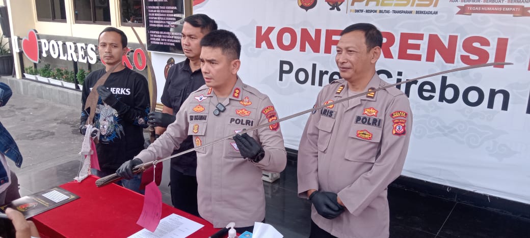 GemaMadani.com - Satreskrim Polres Cirebon Kota Kurang dari 24 Jam Menangkap 3 Pelaku, Salah Satunya Masih Pelajar Yang Terlibat Tawuran