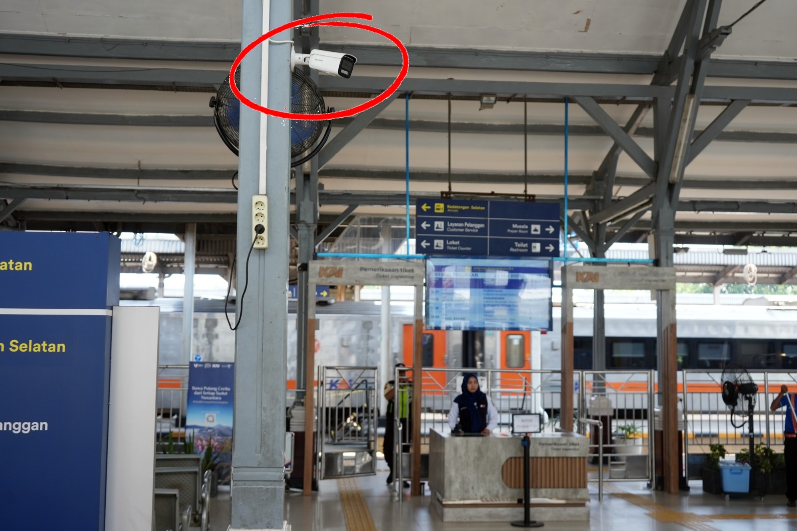 GemaMadani.com - Tingkatkan Keamanan, KAI Daop 3 Cirebon Pasang CCTV