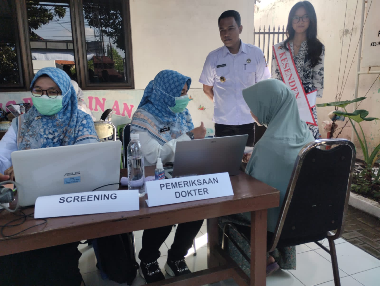 GemaMadani.com - Warga Kesenden Mendapatkan Pengobatan Gratis dan Pembagian 200 Paket Bantuan Sembako Dalam Kegiatan Bakti Sosial 3