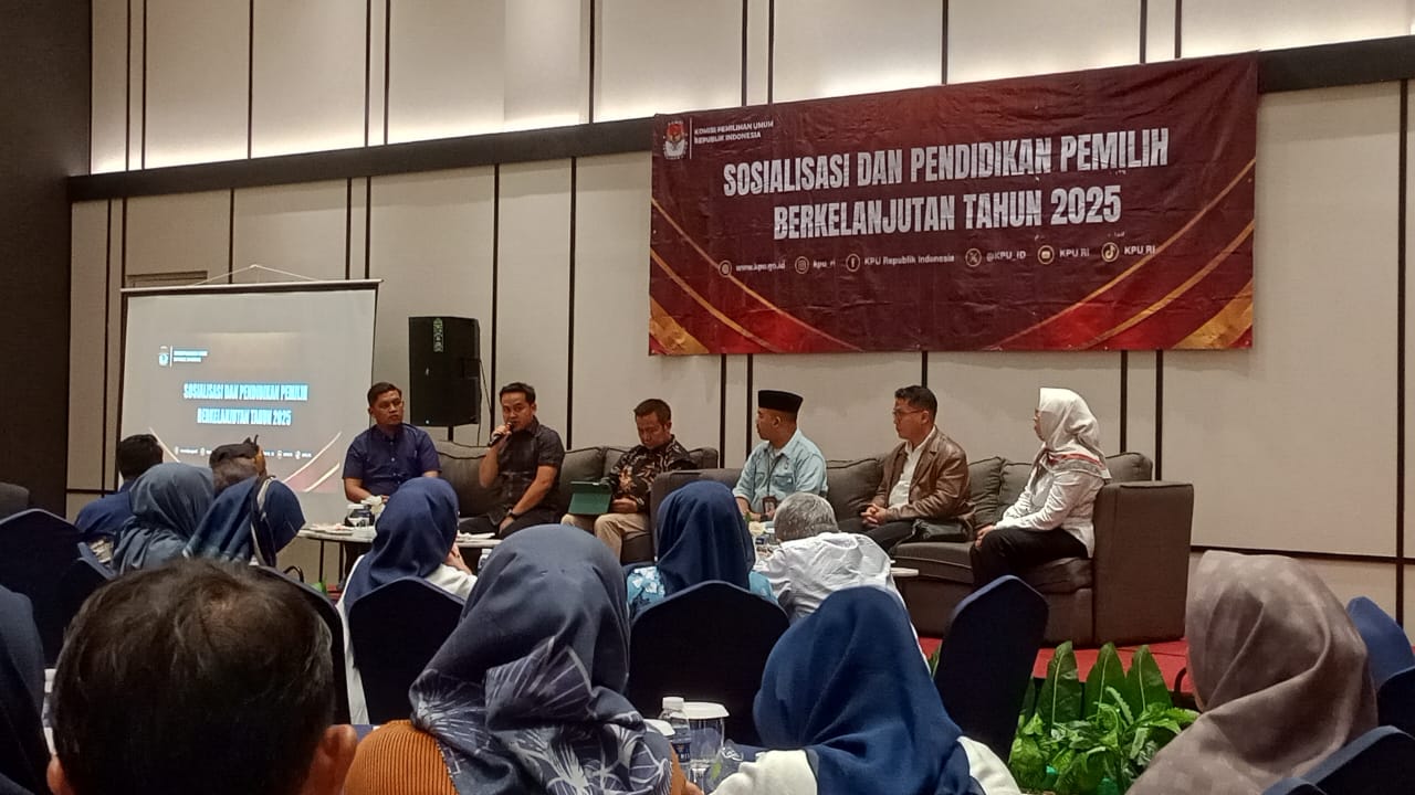 GemaMadani.com Anggota DPR RI Ujang Bey Tekankan Pentingnya Pendidikan Politik