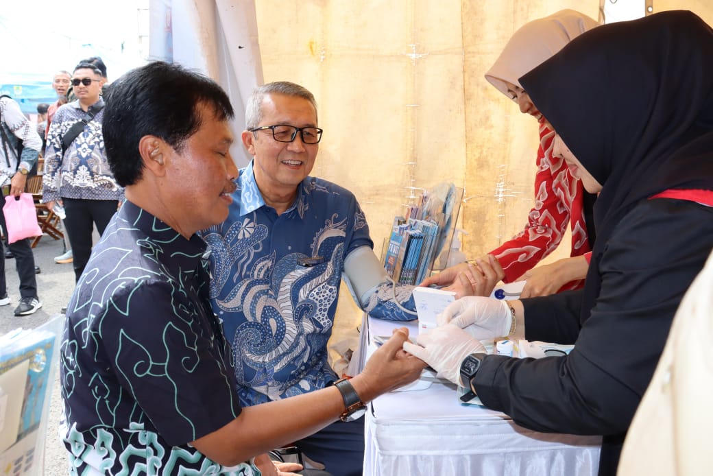 GemaMadani.com Cirebon Festival 2025 Resmi Dibuka Wali Kota Panggung Sinergi Budaya Dan Ekonomi Rakyat