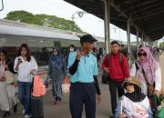 Dalam Menyambut Libur Panjang Tahun Baru Islam dan HUT Kota Cirebon ke 598, 23 Ribu Tiket Sudah Disiapkan Oleh KAI Daop 3 Cirebon Untuk Pengguna Moda KA