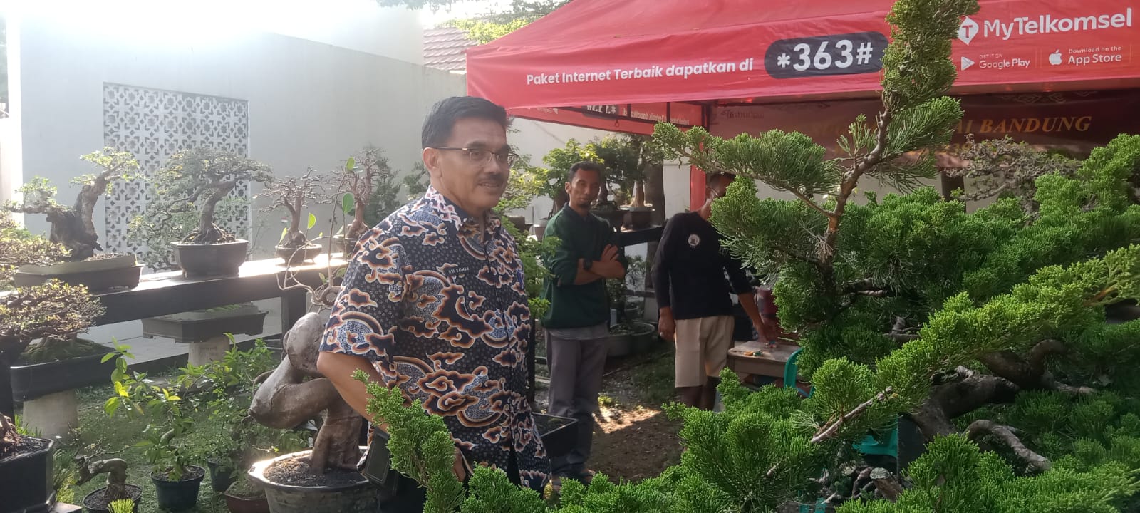 GemaMadani.com Festival Bonsai Meramaikan Acara HUT Kota Cirebon Ke 598 Menjadi Magnet Bagi Pengunjung Dan Pencinta Bonsai