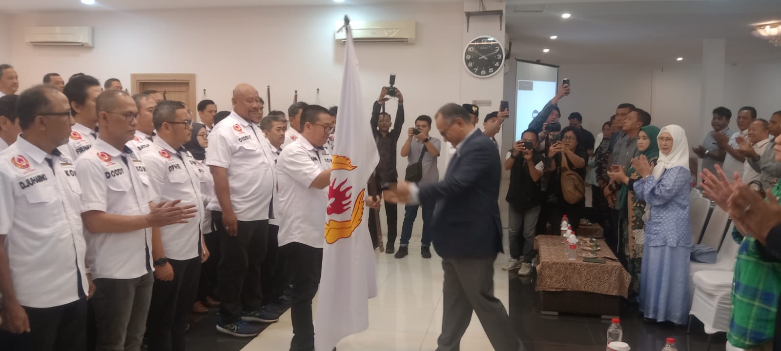 GemaMadani.com Handarujati Resmi Dilantik Jadi Ketua KONI Kota Cirebon Periode 2025 2029 Andru Kota Cirebon Menargetkan Masuk 10 Besar Pada Proprov 2026