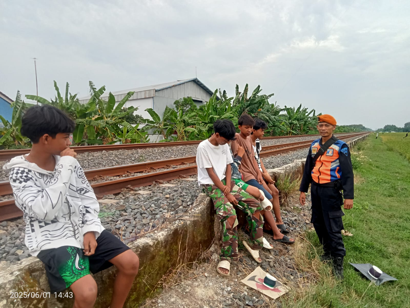 GemaMadani.com - Himbauan KAI Kepada Masyarakat Agar Tidak Melakukan Aksi Vandalisme Yang Dapat Mengganggu Keselamatan Perjalanan Kereta Api