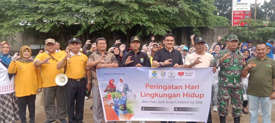 GemaMadani.com Menyambut HUT Kota Cirebon Ke 598 Kelurahan Kesenden Gelar Jalan Santai Bebersih Lingkungan Dan Sedekah Sampah 2