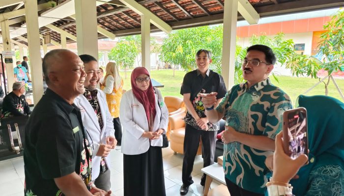 Menyambut HUT ke-598 Kota Cirebon, RSD Gunung Jati Mengadakan Pemeriksaan Gratis Skrining Kanker Payudara dan Skrining Katarak Gratis