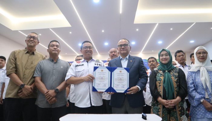 GemaMadani.com Pelantikan Pengurus KONI Kota Cirebon 2025 2029 Wakil Wali Kota Pembinaan Olahraga Harus Terstruktur Dan Inklusif 2