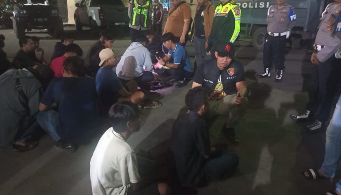 GemaMadani.com - Polres Cirebon Kota Berhasil Amankan 44 Remaja, Kapolres Menindak Tegas, Tidak Akan Berikan Toleransi Kalau Sudah Menjurus ke Hal Tindak Pidana 2