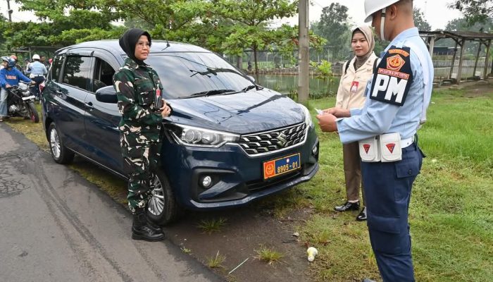Satpomau Lanud SKI Gelar Razia Lalu Lintas Sebagai Edukasi dan Penertiban, Demi Prioritas Keselamatan Bersama