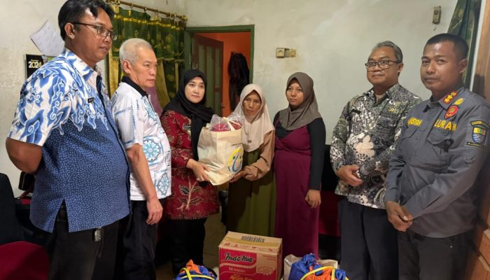 Wakil Wali Kota Kunjungi Keluarga Korban Longsor Tambang Ilegal di Kawasan Argasunya, Farida : Pemerintah Kota Cirebon Berkomitmen Usut Tuntas Peristiwa Ini