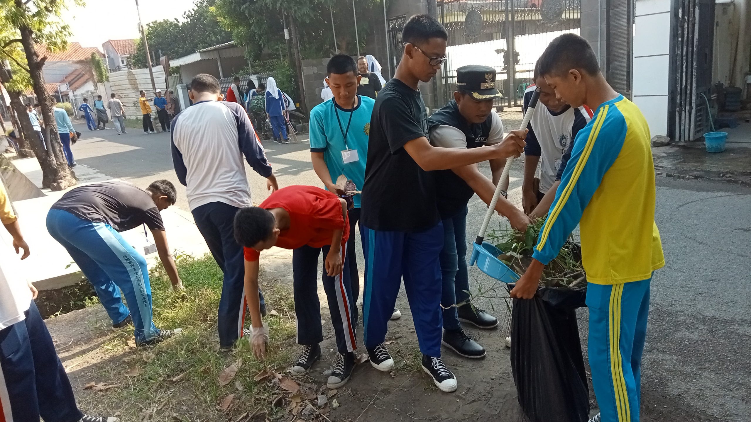 GemaMadani.com Akhir Program MPLS SMAN 6 Kota Cirebon Mengadakan Kegiatan Ekologis Koraborasi Dengan Pemerintah Kecamatan Kejaksan