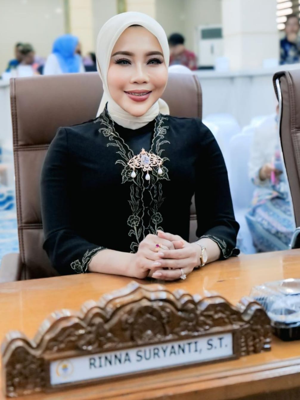 GemaMadani.com Anggota DPRD Kota Cirebon Rinna Suryanti Soroti RSUD Gunung Jati Diduga Telantarkan Pasien Miskin Akibat Tidak Mampu Bayar Administrasi