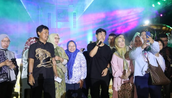 Cakra Khan Meriahkan Malam Puncak Hari Jadi Cirebon ke-598: Harmoni Musik dalam Napas Sejarah