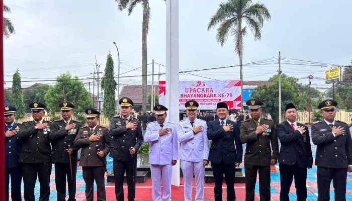 Hadiri HUT Bhayangkara Ke-79 di Polres Majalengka, Legislator PKB Beri Reward 3 Polwan ungkap Kasus Pencabulan Anak Dibawah Umur