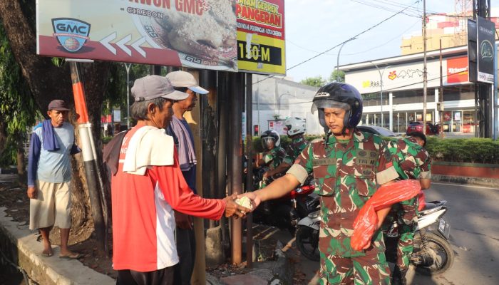 GemaMadani.com Korem 063SGJ Gelar Kegiatan Jumat Berkah Bagikan Nasi Bungkus Untuk Masyarakat 2
