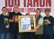 GemaMadani.com Sekda 100 Tahun SMPN 1 Kota Cirebon Cermin Kekuatan Silaturahmi Lintas Generasi