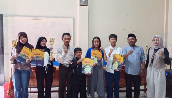 USKM Berikan Beasiswa Bagi Juara Lomba Gebyar Seni Budaya Se-Jabar