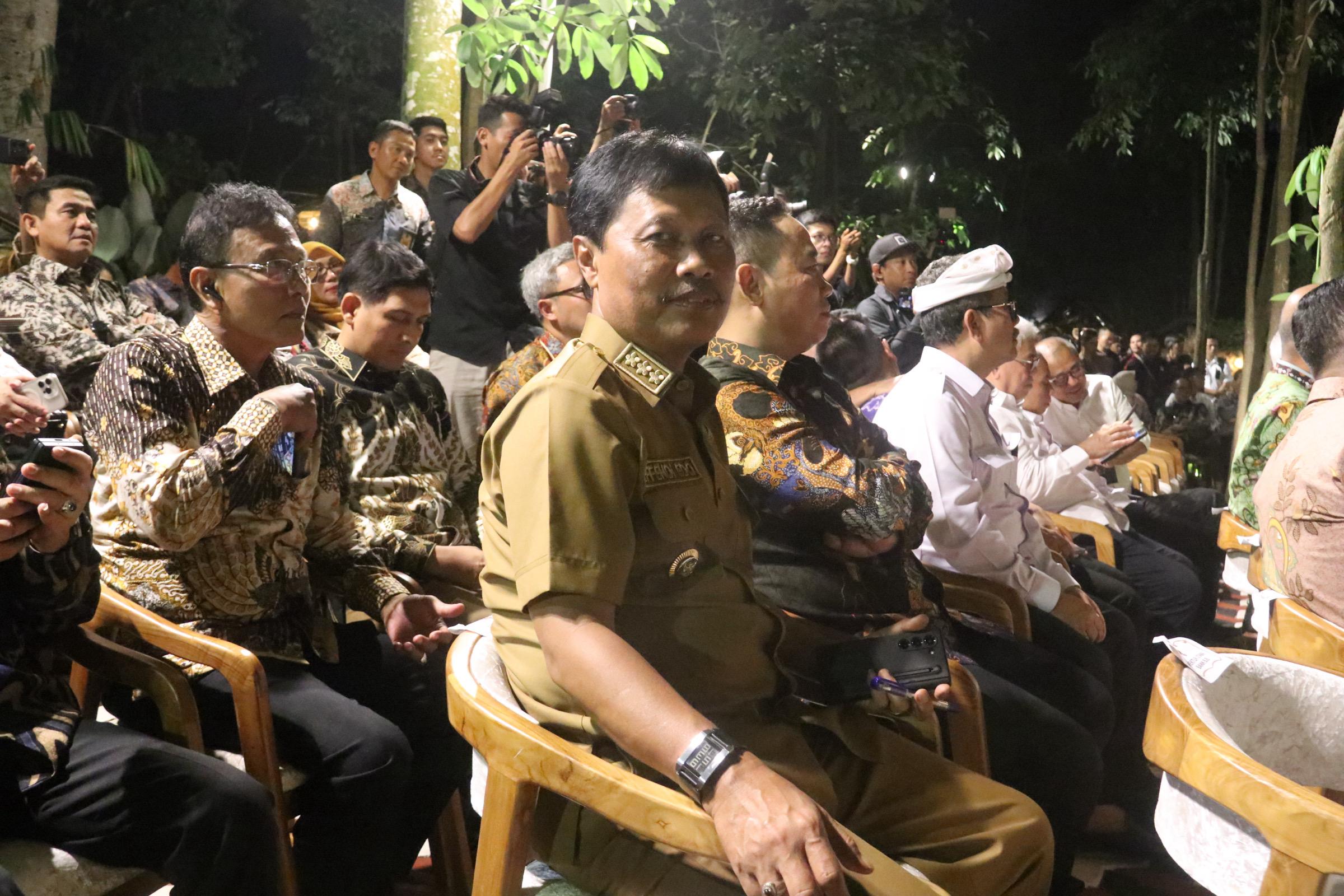 GemaMadani.com Wali Kota Cirebon Hadiri Peluncuran Aplikasi Jaga Desa Tegaskan Komitmen Terhadap Akuntabilitas Keuangan Daerah 2