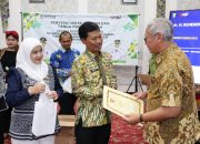 22 ASN Kota Cirebon Terima SK Pensiun, Wali Kota : Pengabdian adalah Warisan Moral