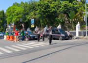 Satlantas Polres Cirebon Kota di HUT RI ke 80 Semua Kendaraan Berhenti Saat Penghormatan Detik-Detik Proklamasi Kemerdekaan