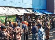 Kodim 0614/Kota Cirebon Bersama OKP Menggelar Bhakti Teritorial Prima Bersih-Bersih Pasar