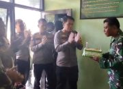 Kejutan Ulang Tahun untuk Danramil Lemahwungkuk dari Kapolsek, Wujudkan Sinergitas TNI-Polri