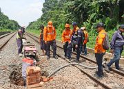 Jelang Nataru Manajemen Daop 3 Cirebon Lakukan Pemeriksaan Prasarana dan Sarana Jalur KA
