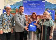 Pemberian Paket Gizi, Ikhtiar Nyata Pemkot Cirebon dalam Upaya Menekan Angka Stunting