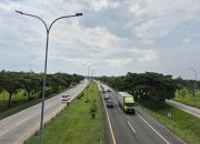 Kendaraan Yang Melewati Tol Cipali Pada H-5 Nataru Terjadi Peningkatan Volume Kendaraan pada Jalur Mengarah ke Cirebon