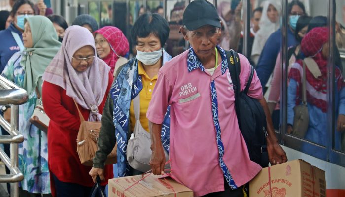 KAI Daop 3 Cirebon Siapkan 91.518 Tiket Kereta Api untuk Mudik Lebaran 2026, Sudah Terjual 10.135 Tiket