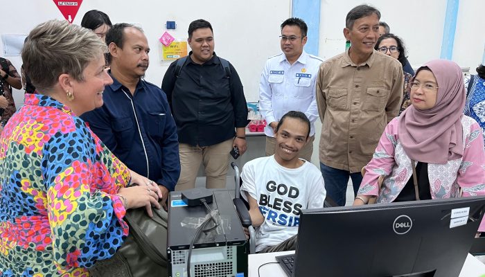 Latih Penyandang Disabilitas Keterampilan Digital, Vokasi di Cirebon Jadi Referensi Nasional