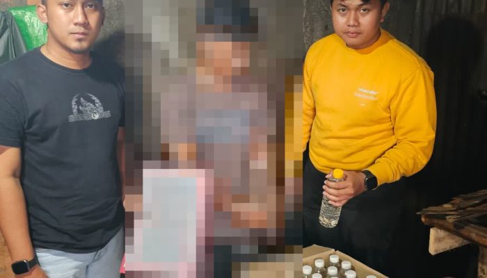 Satres Narkoba Intensifkan Operasi Miras, Amankan Puluhan Botol Ciu di Jalan Brigjen Darsono