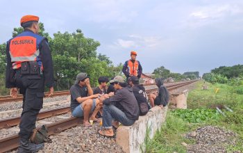 KAI Daop 3 Cirebon Imbau Masyarakat Tidak Ngabuburit di Jalur Rel Selama Ramadhan 1447 H