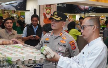 Kapolres Bersama Forkopimda Pantau di Tiga Titik Ketersediaan dan Distribusi Bahan Pokok dan BBM di Bulan Ramadan