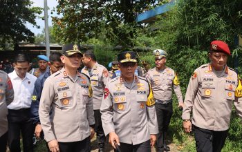 Kapolda Jabar Tinjau Pos Rest Area 207A Tol Palikanci, Soroti Pengawasan Kendaraan dan Antisipasi Lonjakan Pemudik