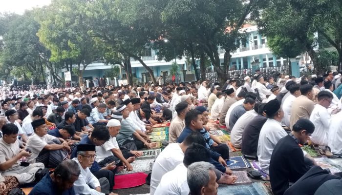 Ribuan Warga Hadiri Shalat Idhul Fitri Di Kampus 3 UMADA Kota Cirebon