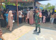 Babinsa Pegambiran Monitoring Situasi Wisata Bahari Kejawanan Saat Libur Idul Fitri 1447 H