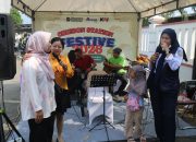 Arus Balik Lebaran H+4 Selama 2 Hari Rabu dan Kamis di Stasiun Cirebon Penumpang KA Dihibur dengan Live Musik