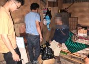 Warung Miras di Jalan Permata Digerebek Malam Hari, Polisi Amankan Puluhan Botol