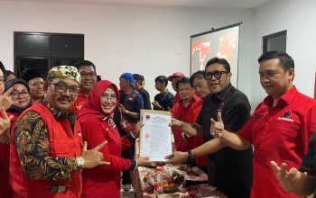 Rapat Konsolidasi dan Penyerahan SK Ketua DPC PDI Perjuangan Kota Cirebon Hadirkan Nuansa Berbeda