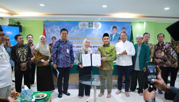Lindungi Aset Umat, Kanwil BPN DKI Jakarta dan PWNU DKI Jakarta Teken MoU Percepatan Sertipikasi Tanah Wakaf